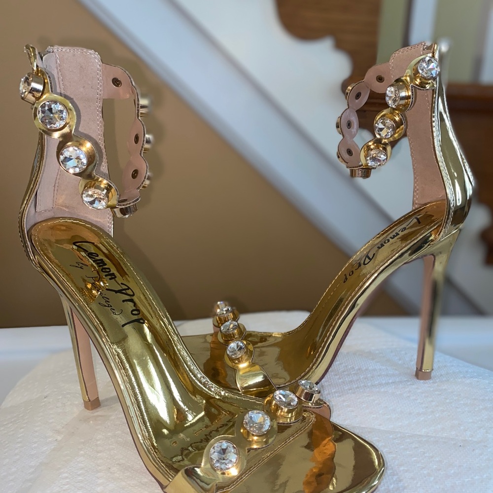Lemon Drop Gold Heels with Crystal Embellishments - Picture 3 of 3